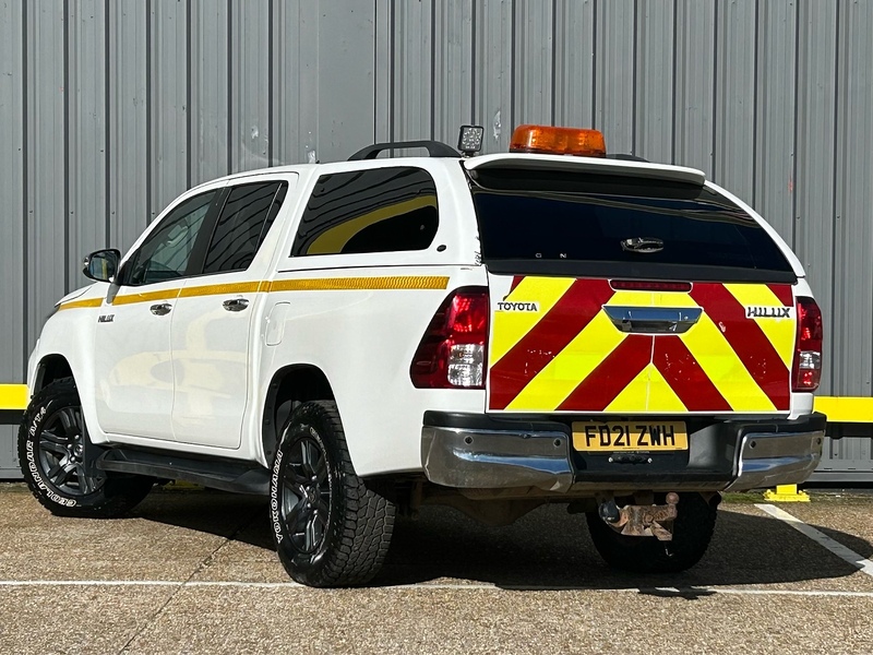 Toyota 2.4 D-4D Icon Pickup Double Cab 4dr Diesel Manual 4WD Euro 6 (s/s) (150 ps)