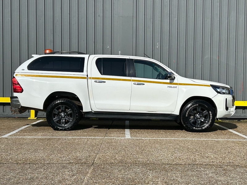 Toyota 2.4 D-4D Icon Pickup Double Cab 4dr Diesel Manual 4WD Euro 6 (s/s) (150 ps)