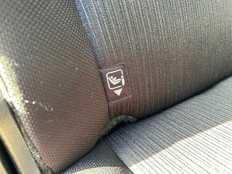 Toyota 2.4 D-4D Icon Pickup Double Cab 4dr Diesel Manual 4WD Euro 6 (s/s) (150 ps)