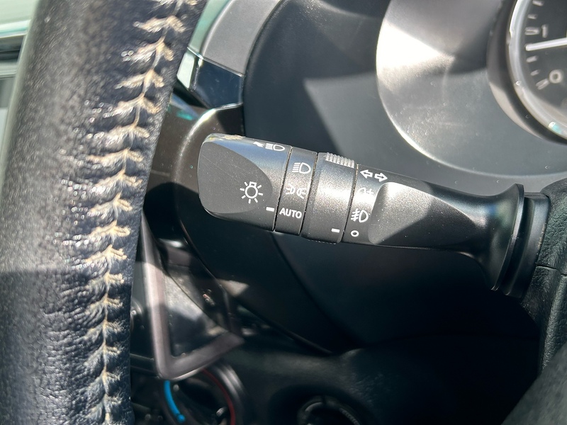 Toyota 2.4 D-4D Icon Pickup Double Cab 4dr Diesel Manual 4WD Euro 6 (s/s) (150 ps)