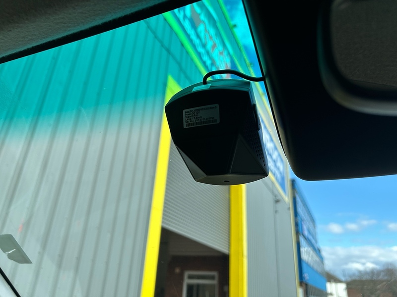 Toyota 2.4 D-4D Icon Pickup Double Cab 4dr Diesel Manual 4WD Euro 6 (s/s) (150 ps)