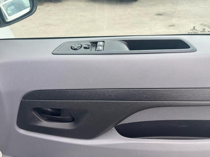 Vauxhall 1.5 Turbo D 2700 Edition Panel Van 5dr Diesel Manual L1 H1 Euro 6 (s/s) (100 ps) 1.5 5dr Panel Van Manual Diesel