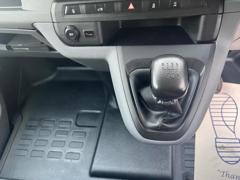 Vauxhall 1.5 Turbo D 2700 Edition Panel Van 5dr Diesel Manual L1 H1 Euro 6 (s/s) (100 ps) 1.5 5dr Panel Van Manual Diesel