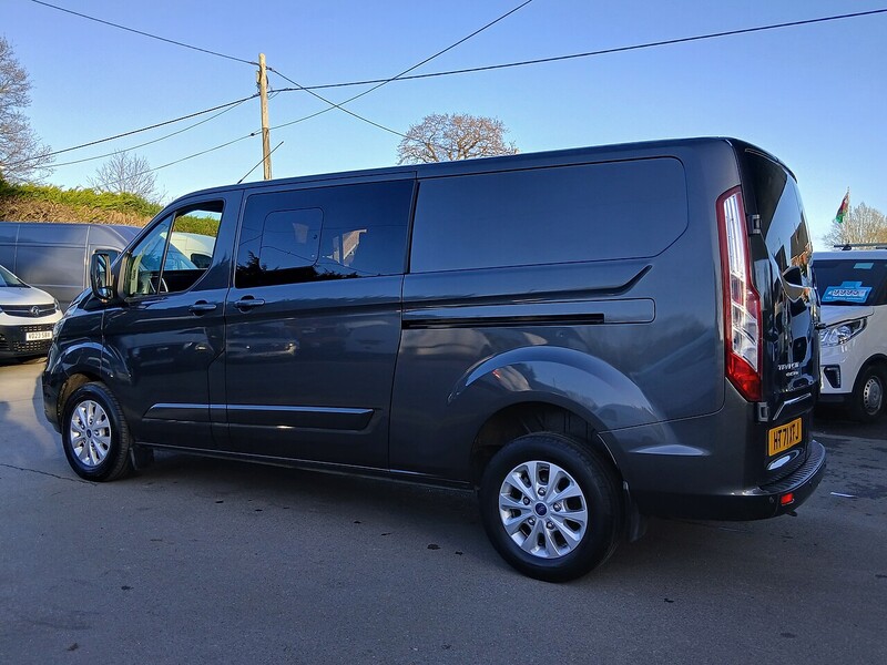 Ford 2.0 320 EcoBlue Limited Crew Van Double Cab 5dr Diesel Manual L2 H1 Euro 6 (s/s) (6 Seat) (130 ps)