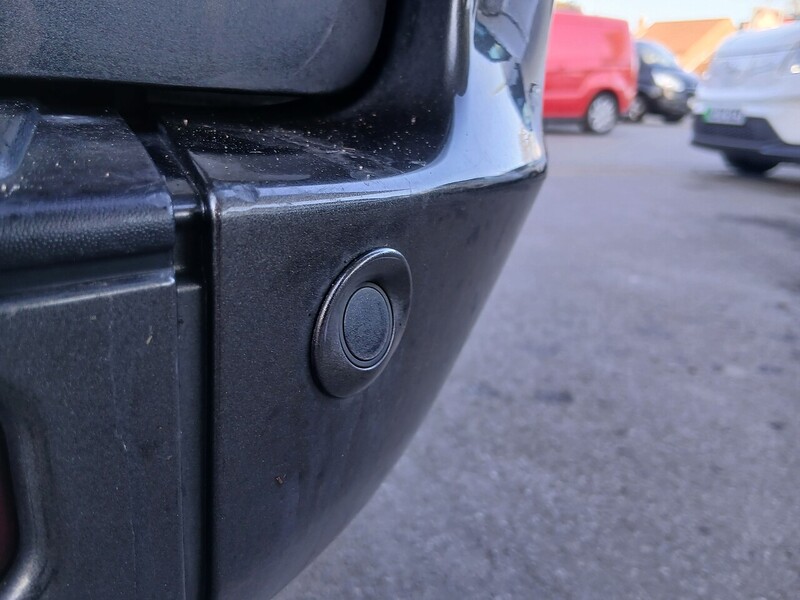Ford 2.0 320 EcoBlue Limited Crew Van Double Cab 5dr Diesel Manual L2 H1 Euro 6 (s/s) (6 Seat) (130 ps)