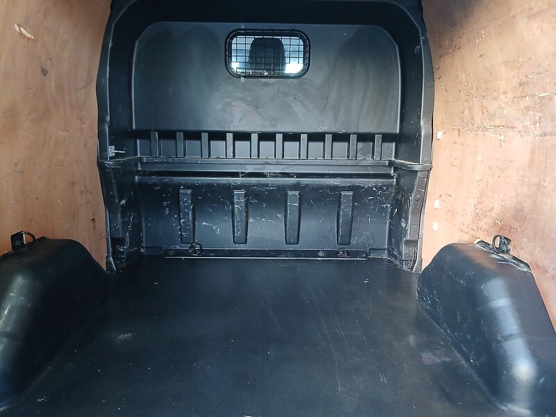 Ford 2.0 320 EcoBlue Limited Crew Van Double Cab 5dr Diesel Manual L2 H1 Euro 6 (s/s) (6 Seat) (130 ps)