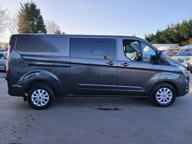 Ford 2.0 320 EcoBlue Limited Crew Van Double Cab 5dr Diesel Manual L2 H1 Euro 6 (s/s) (6 Seat) (130 ps)