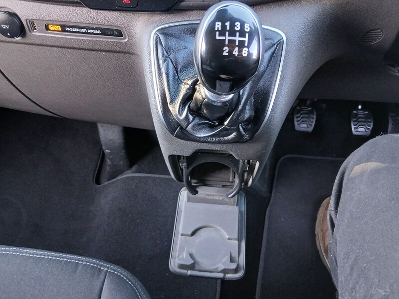 Ford 2.0 320 EcoBlue Limited Crew Van Double Cab 5dr Diesel Manual L2 H1 Euro 6 (s/s) (6 Seat) (130 ps)