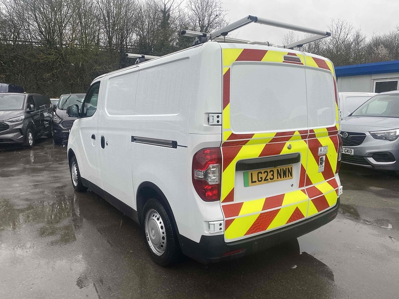 MAXUS 50.23kWh Panel Van 5dr Electric Auto FWD L1 (122 ps)