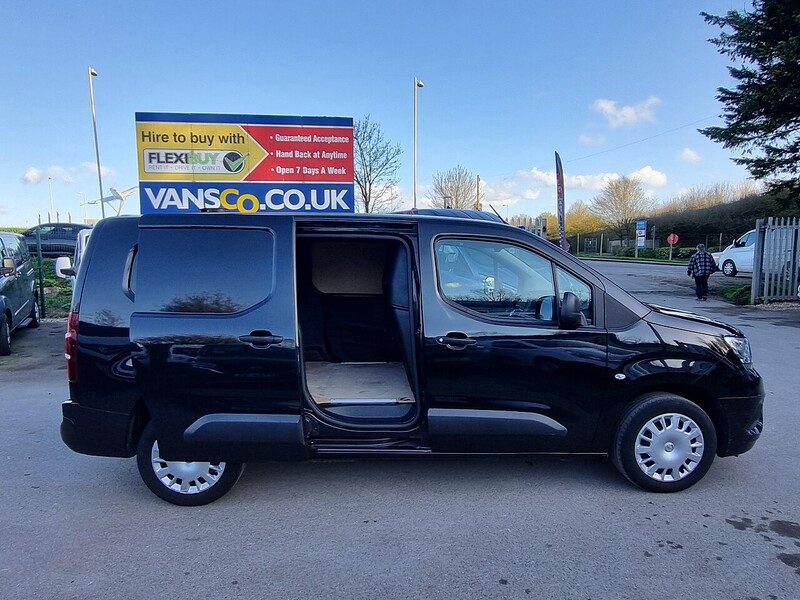 Vauxhall 1.5 Turbo D 2300 Sportive Panel Van 4dr Diesel Manual L2 H1 Euro 6 (s/s) (100 ps)