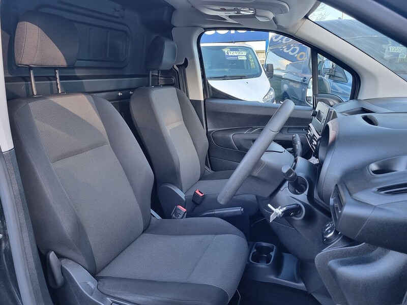 Vauxhall 1.5 Turbo D 2300 Sportive Panel Van 4dr Diesel Manual L2 H1 Euro 6 (s/s) (100 ps)
