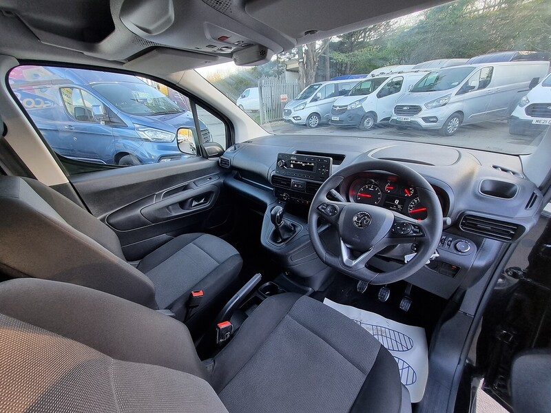 Vauxhall 1.5 Turbo D 2300 Sportive Panel Van 4dr Diesel Manual L2 H1 Euro 6 (s/s) (100 ps)
