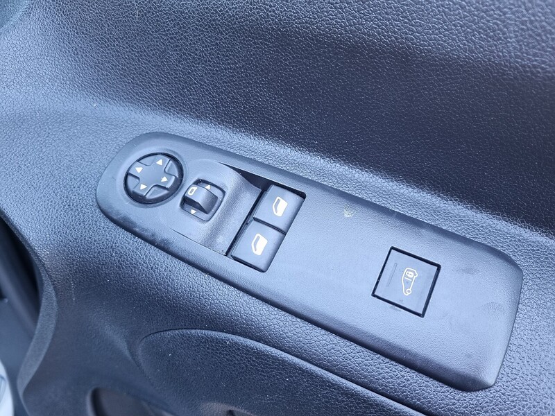 Vauxhall 1.5 Turbo D 2300 Sportive Panel Van 4dr Diesel Manual L2 H1 Euro 6 (s/s) (100 ps)
