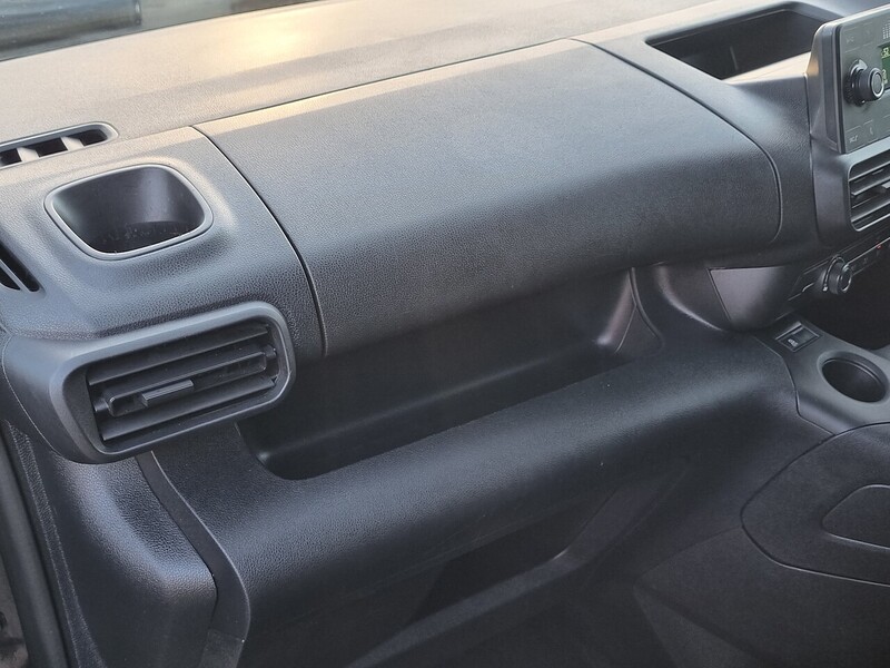 Vauxhall 1.5 Turbo D 2300 Sportive Panel Van 4dr Diesel Manual L2 H1 Euro 6 (s/s) (100 ps)