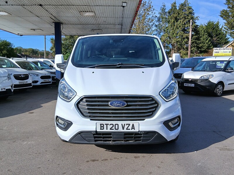 Ford 2.0 320 EcoBlue Zetec Minibus Double Cab 5dr Diesel Manual L2 Euro 6 (s/s) (130 ps)