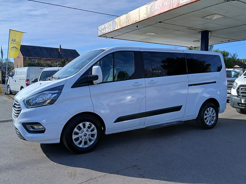 Ford 2.0 320 EcoBlue Zetec Minibus Double Cab 5dr Diesel Manual L2 Euro 6 (s/s) (130 ps)