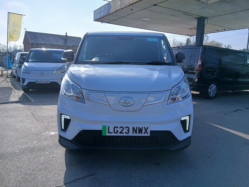 MAXUS 50.23kWh Panel Van 5dr Electric Auto FWD L1 (122 ps)