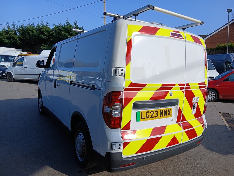 MAXUS 50.23kWh Panel Van 5dr Electric Auto FWD L1 (122 ps)