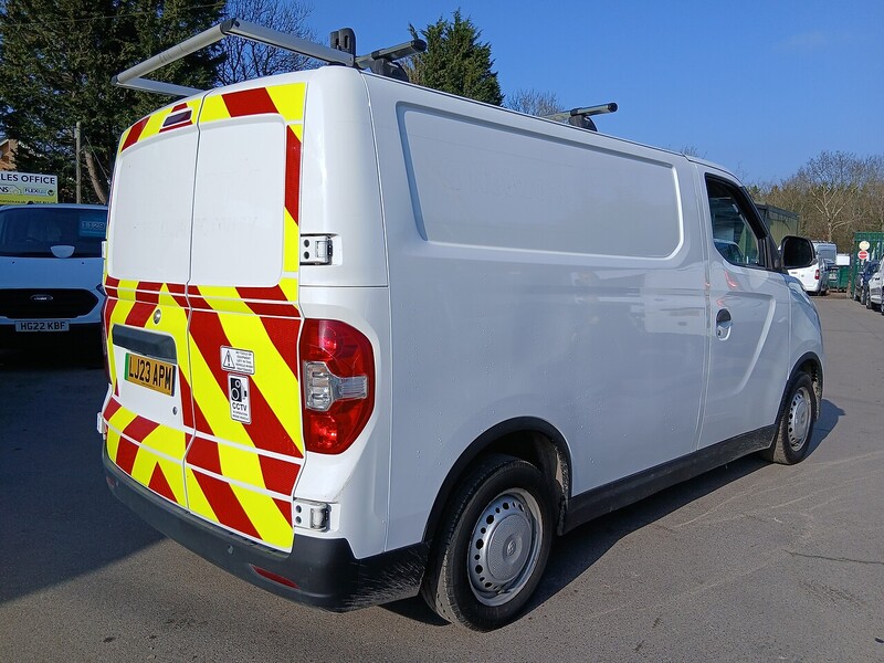 MAXUS 50.23kWh Panel Van 5dr Electric Auto FWD L1 (122 ps)