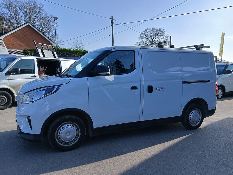 MAXUS 50.23kWh Panel Van 5dr Electric Auto FWD L1 (122 ps)
