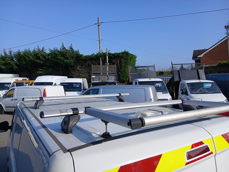 MAXUS 50.23kWh Panel Van 5dr Electric Auto FWD L1 (122 ps)