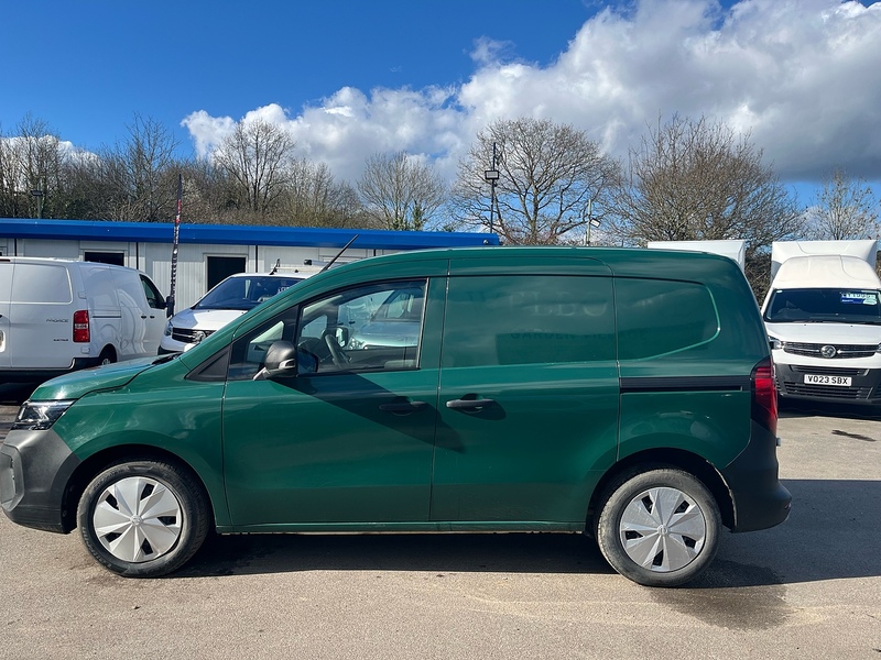 Nissan 45kWh Acenta Panel Van 6dr Electric Auto L1 (122 ps)