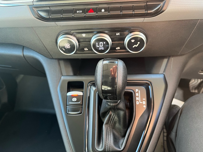 Nissan 45kWh Acenta Panel Van 6dr Electric Auto L1 (122 ps)