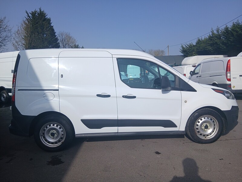 Ford 1.5 TDCi 220 Panel Van 5dr Diesel Manual L1 H1 (120 g/km, 74 bhp)
