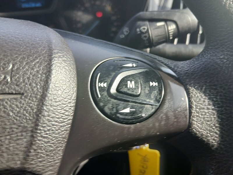 Ford 1.5 TDCi 220 Panel Van 5dr Diesel Manual L1 H1 (120 g/km, 74 bhp)