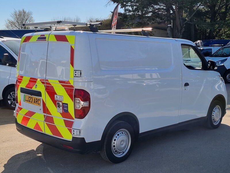 MAXUS 50.23kWh Panel Van 5dr Electric Auto FWD L1 (122 ps)