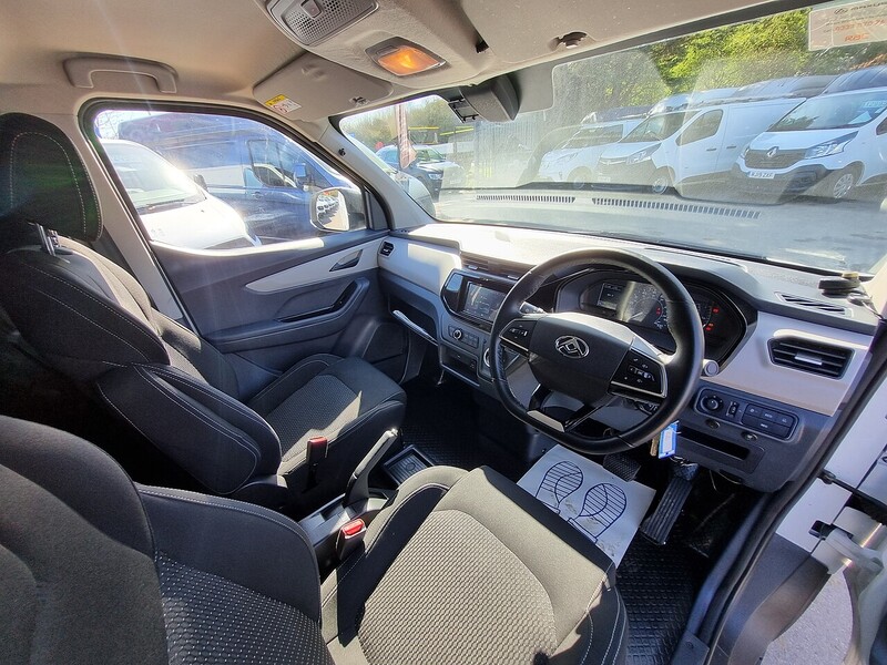 MAXUS 50.23kWh Panel Van 5dr Electric Auto FWD L1 (122 ps)