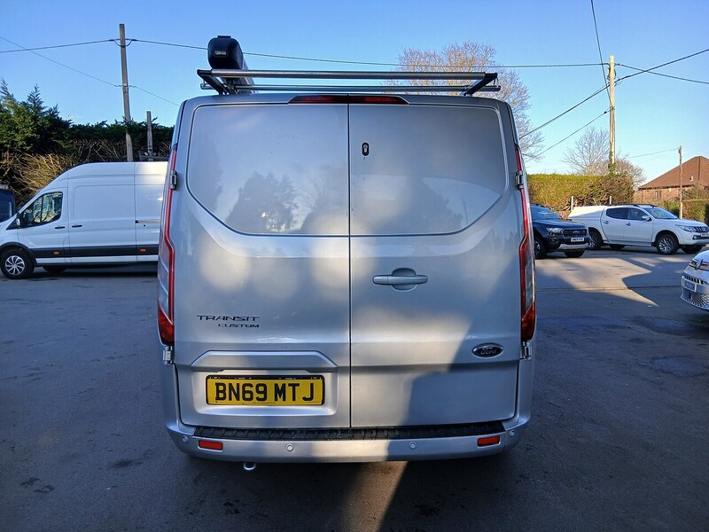 Ford 2.0 300 EcoBlue Limited Panel Van 5dr Diesel Manual L1 H1 Euro 6 (s/s) (130 ps)