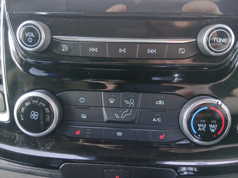 Ford 2.0 300 EcoBlue Limited Panel Van 5dr Diesel Manual L1 H1 Euro 6 (s/s) (130 ps)