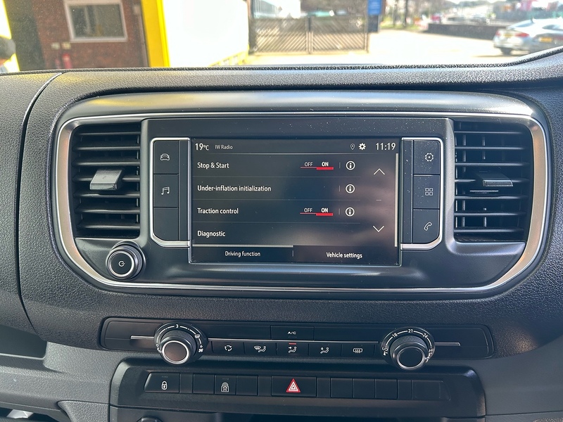 Vauxhall MPV 0.0 Diesel
