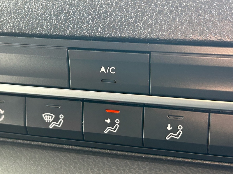 Vauxhall MPV 0.0 Diesel