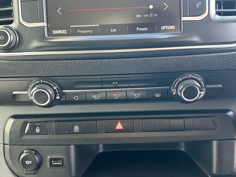 Vauxhall MPV 0.0 Diesel