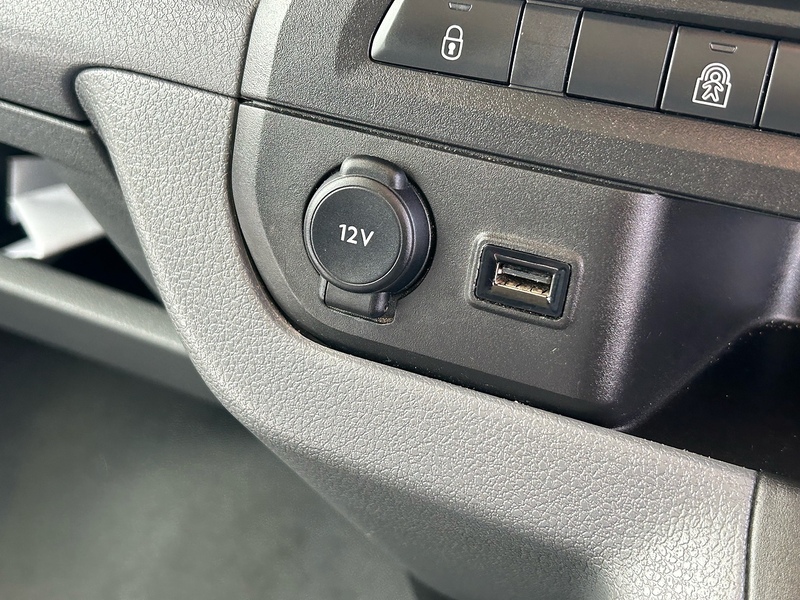 Vauxhall MPV 0.0 Diesel