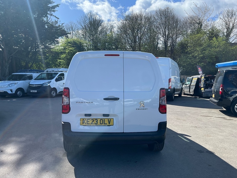 Peugeot 1.5 BlueHDi 1000 Professional Premium + Standard Panel Van 5dr Diesel Manual SWB Euro 6 (s/s) (100 bhp)