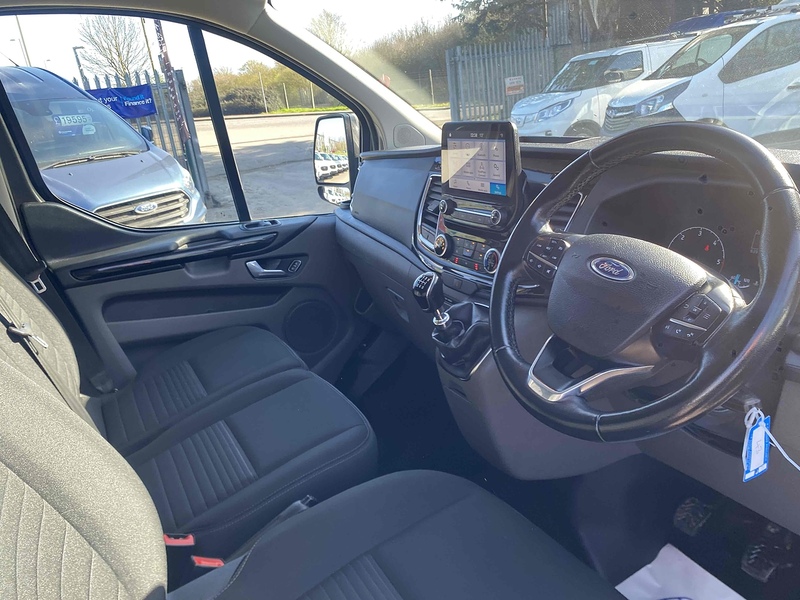 Ford 2.0 320 EcoBlue Limited Crew Van Double Cab 5dr Diesel Manual L1 H1 Euro 6 (s/s) (130 ps)