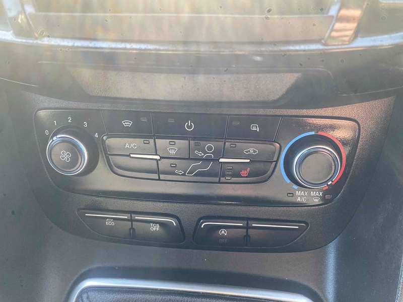 Ford 1.5 240 EcoBlue Limited Panel Van 5dr Diesel Manual L1 Euro 6 (s/s) (100 ps)