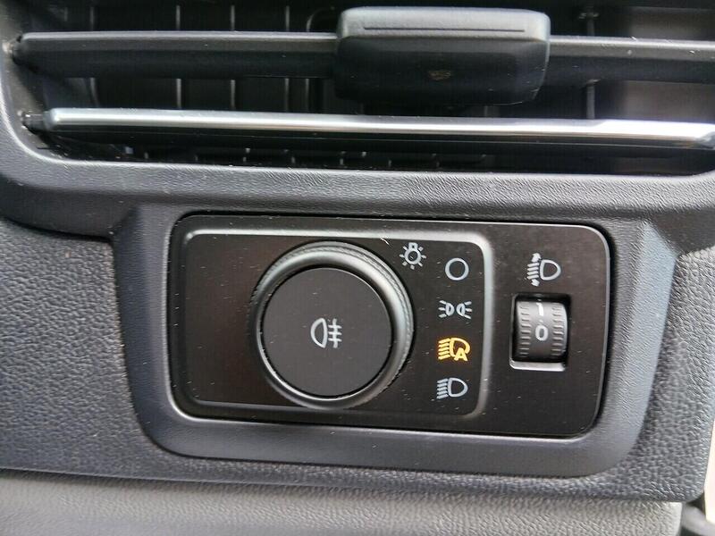 Ford 2.0 300 EcoBlue Limited Panel Van 5dr Diesel Manual L2 H1 Euro 6 (s/s) (136 ps)