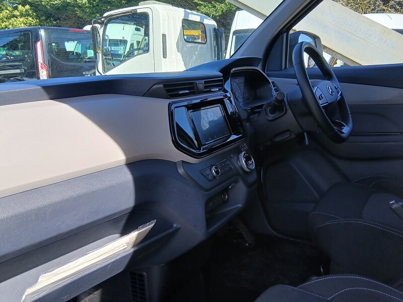 MAXUS 50.23kWh Panel Van 5dr Electric Auto FWD L1 (122 ps)