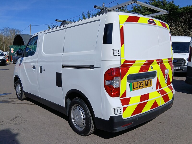 MAXUS 50.23kWh Panel Van 5dr Electric Auto FWD L1 (122 ps)