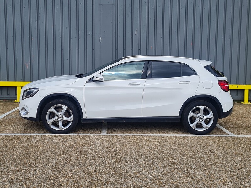 Mercedes-Benz 2.0 GLA250 Sport (Premium Plus) SUV 5dr Petrol 7G-DCT 4MATIC Euro 6 (s/s) (211 ps)