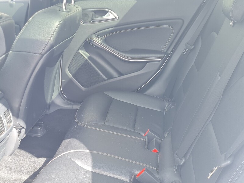 Mercedes-Benz 2.0 GLA250 Sport (Premium Plus) SUV 5dr Petrol 7G-DCT 4MATIC Euro 6 (s/s) (211 ps)