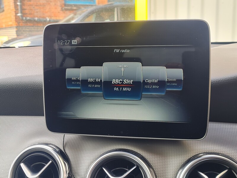 Mercedes-Benz 2.0 GLA250 Sport (Premium Plus) SUV 5dr Petrol 7G-DCT 4MATIC Euro 6 (s/s) (211 ps)