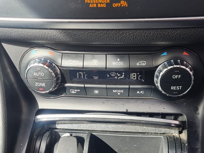 Mercedes-Benz 2.0 GLA250 Sport (Premium Plus) SUV 5dr Petrol 7G-DCT 4MATIC Euro 6 (s/s) (211 ps)