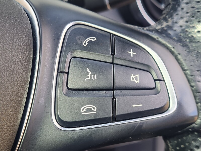 Mercedes-Benz 2.0 GLA250 Sport (Premium Plus) SUV 5dr Petrol 7G-DCT 4MATIC Euro 6 (s/s) (211 ps)