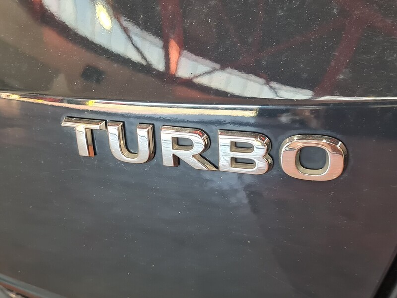 Vauxhall 1.2 Turbo Sport Nav SUV 5dr Petrol Manual Euro 6 (s/s) (130 ps)