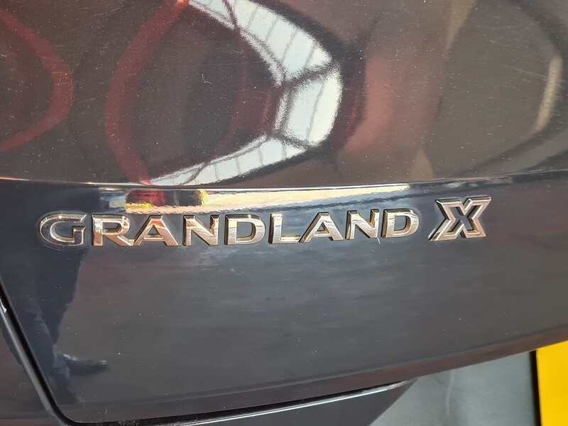 Vauxhall 1.2 Turbo Sport Nav SUV 5dr Petrol Manual Euro 6 (s/s) (130 ps)